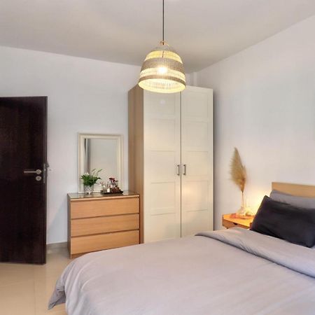 Happy Traveller - Luxury, Free Parking Apartment Солун Екстериор снимка