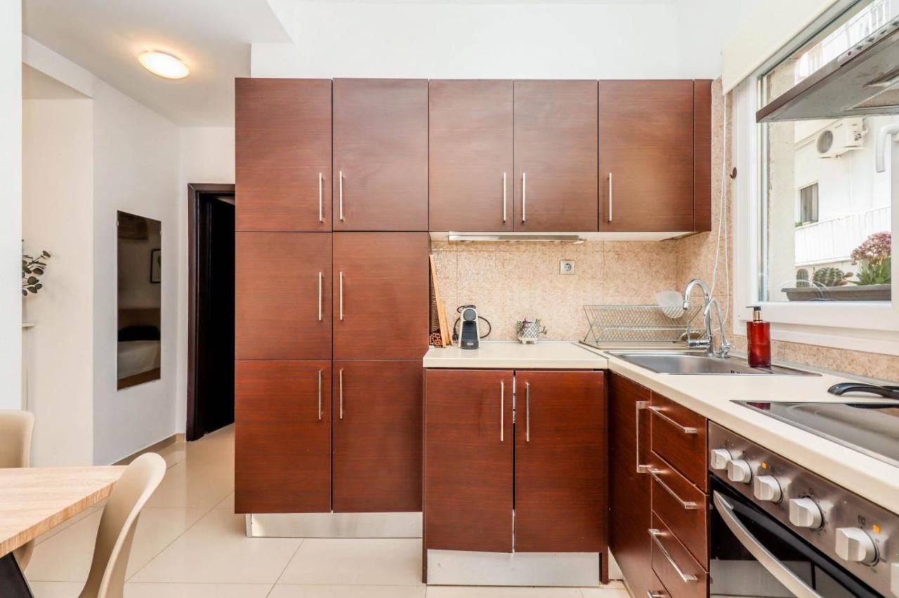 Happy Traveller - Luxury, Free Parking Apartment Солун Екстериор снимка