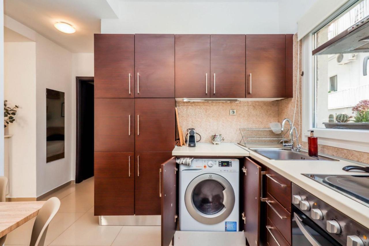Happy Traveller - Luxury, Free Parking Apartment Солун Екстериор снимка